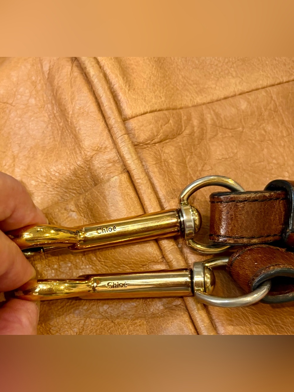 EUC!! CHLOÉ ETHEL Tan
Leather Satchel/Crossbody with Gold Hardware (Vintage) - Picture 14 of 16